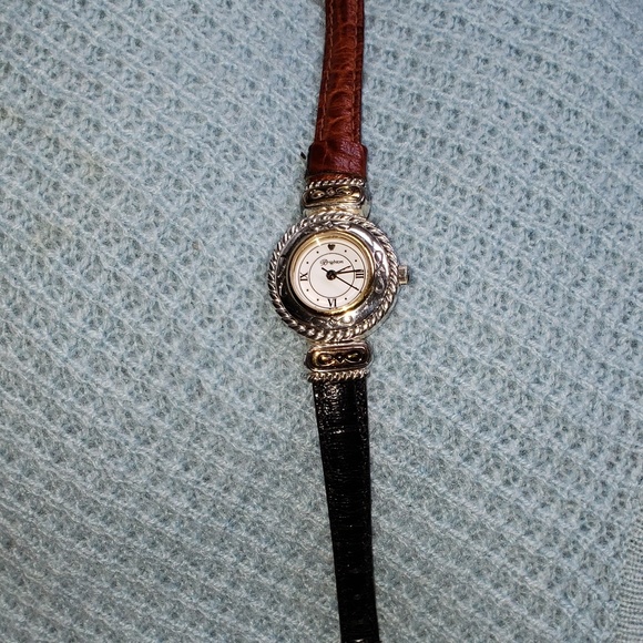 Brighton Collection 2-color strap ladies watch - Picture 4 of 4